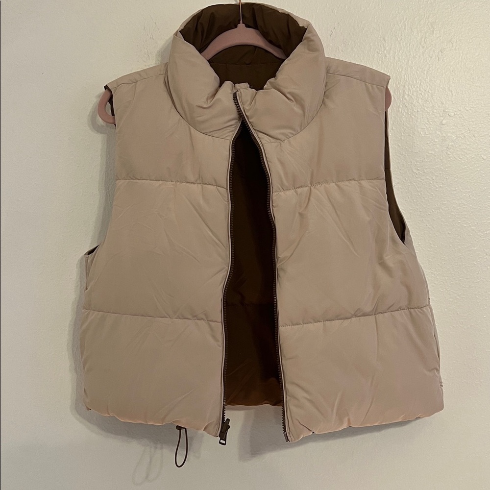 NWOT Love Tree Size M Quilted Brown/Beige Reversible Funnel Neck Puffer Vest - Picture 5 of 9